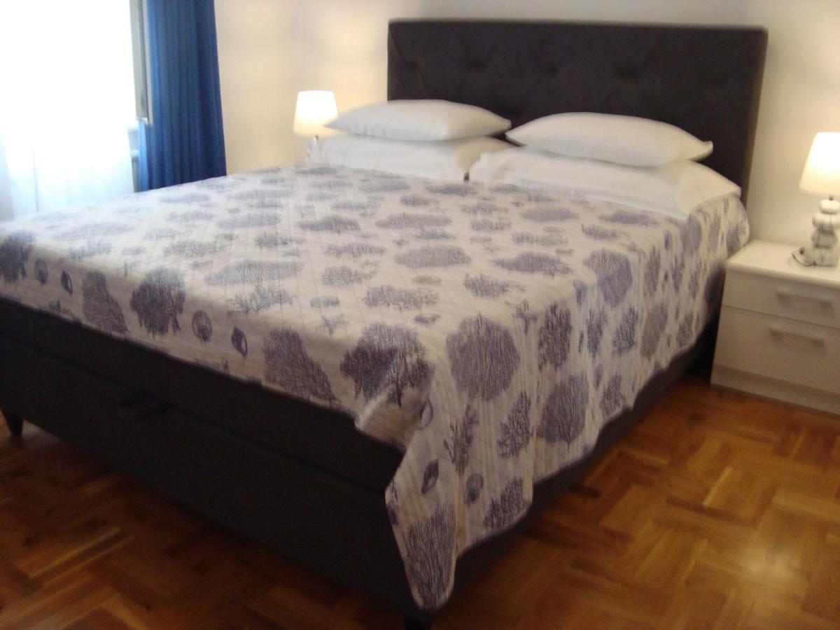 Eja * Zadar