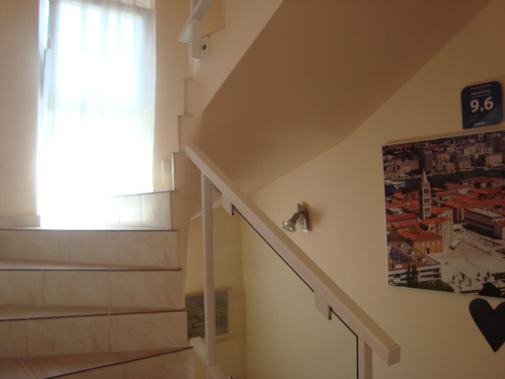 Apartament Eja *