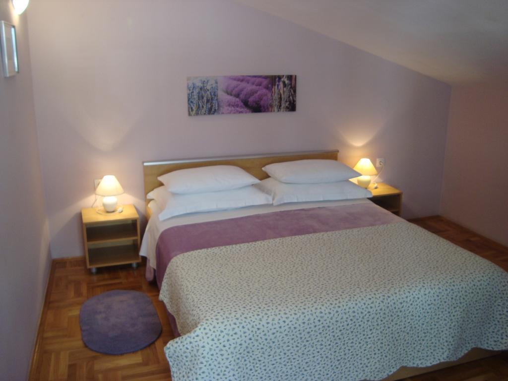 Eja * Zadar
