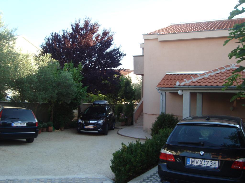 Apartament Eja