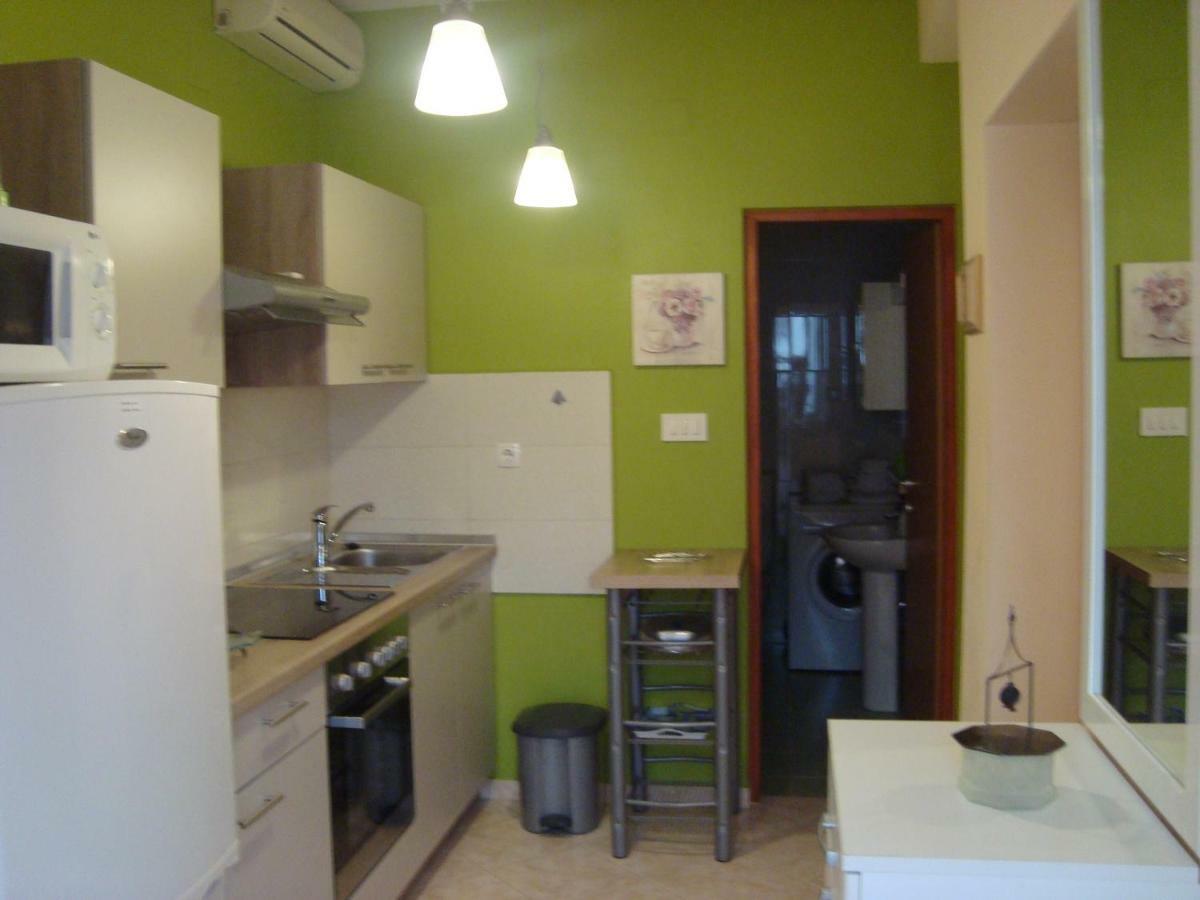 Apartament Eja