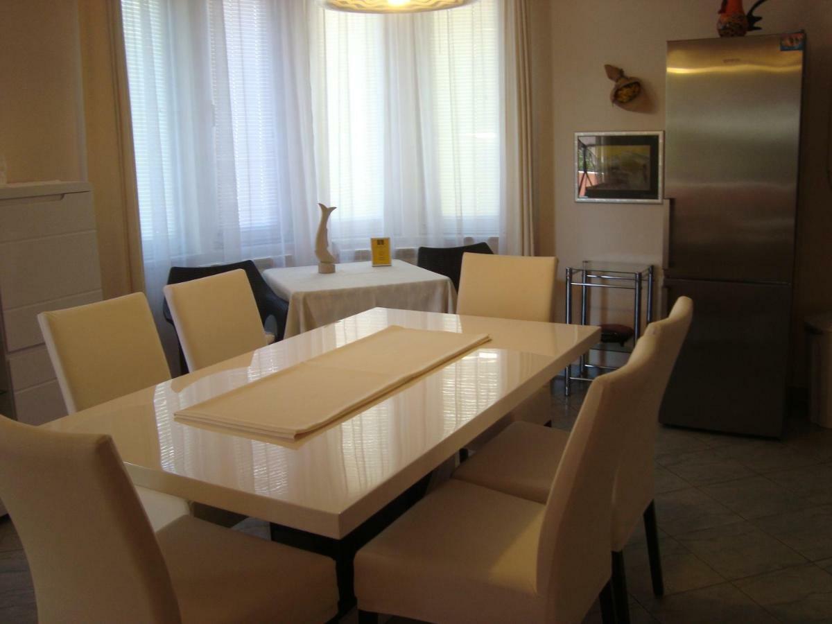 Apartament Eja